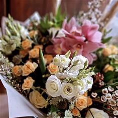 Flowers and Home Luxury Bouquet